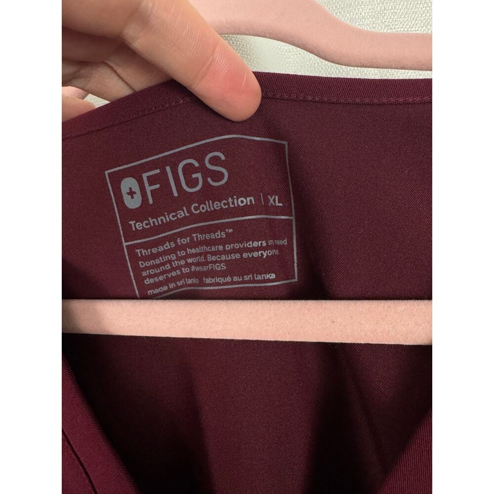 FIGS Casma Scrub Top XL Burgundy V Neck Medical Uniform - Picture 3 of 4